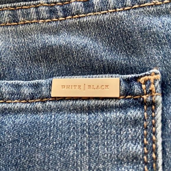 Girlfriend Jeans sz 2 - Picture 4 of 5